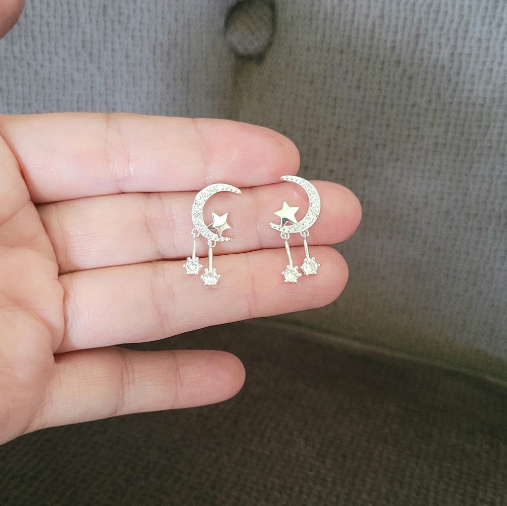 La Meno Silver🤍 Starling🌠 Earrings - Picture 8 of 15